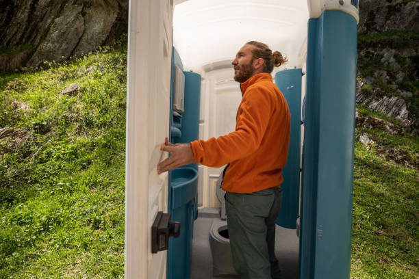 Best Porta potty delivery and setup  in Tracy, CA